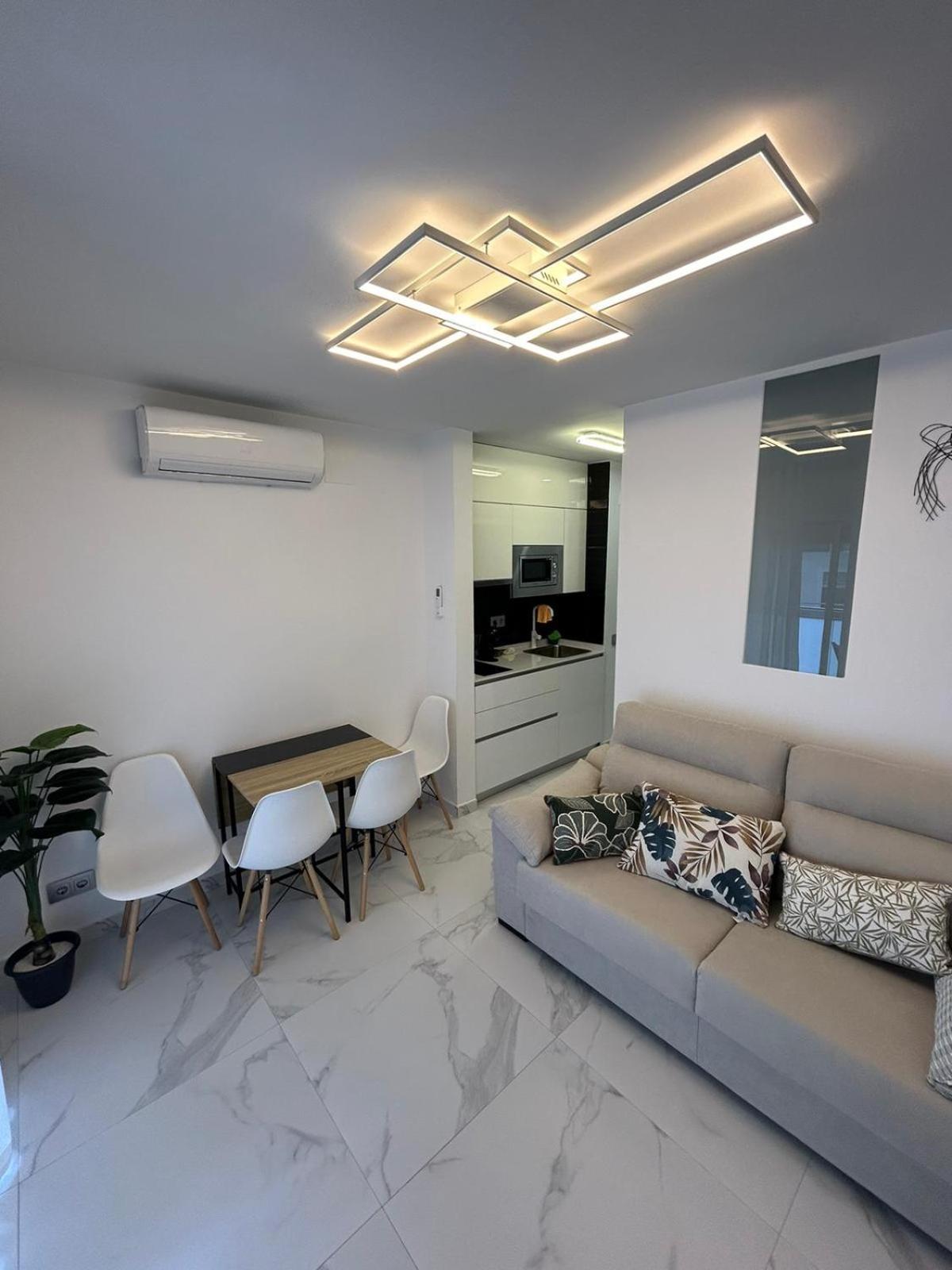 Apartamentos Cala Crancs Salou Kültér fotó